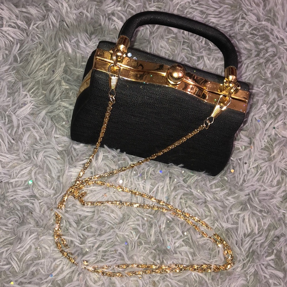 Black Fancy purse🖤